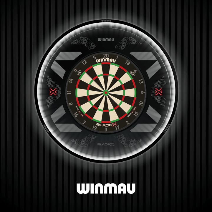 Winmau Blade X Dartboard Surround Ansicht mit Board